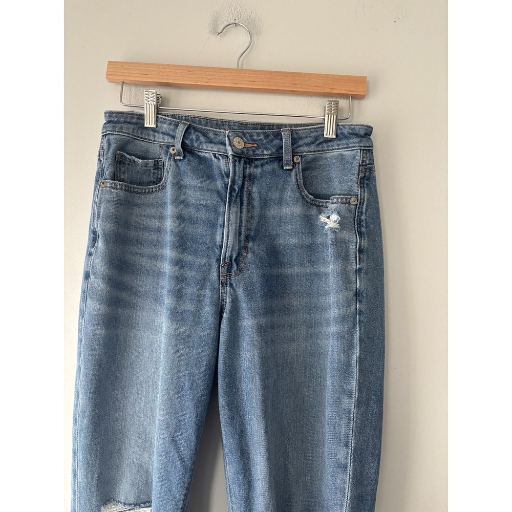 American Eagle Outfitters High Rise Distressed Mom Jeans‎ Comfort Stretch Sz 8 - Picture 2 of 8